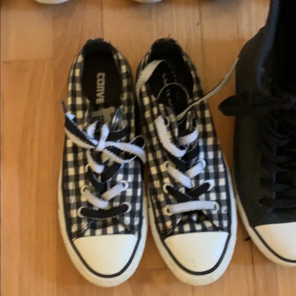 Shoes - Picture 5 of 6